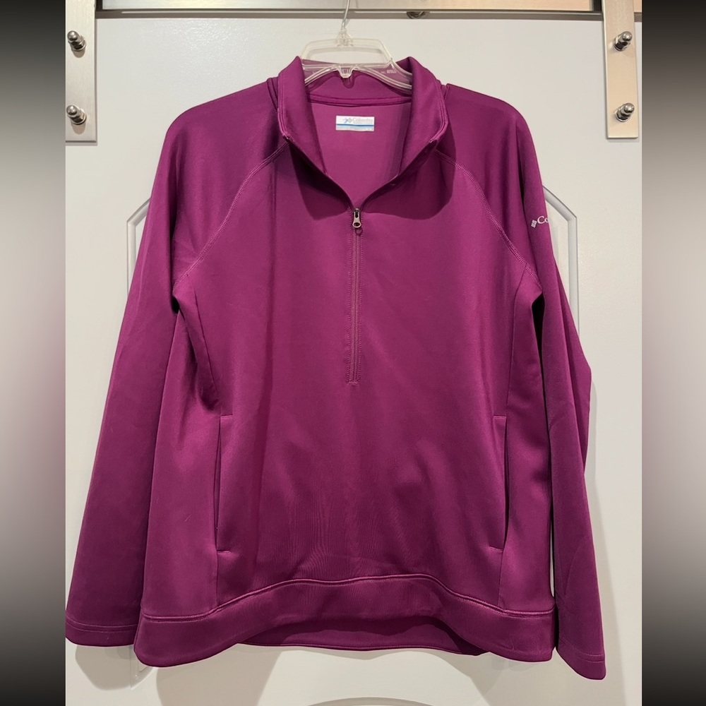 Columbia rich Purple scuba style 1/4 zip Sportswear Top.